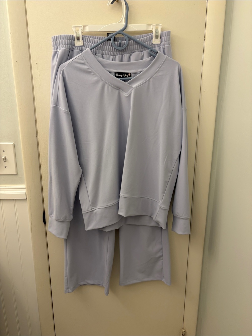 Lavender Lounge Set - Women's Relaxed Pullover & Shorts